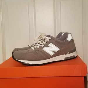 New Balance 565